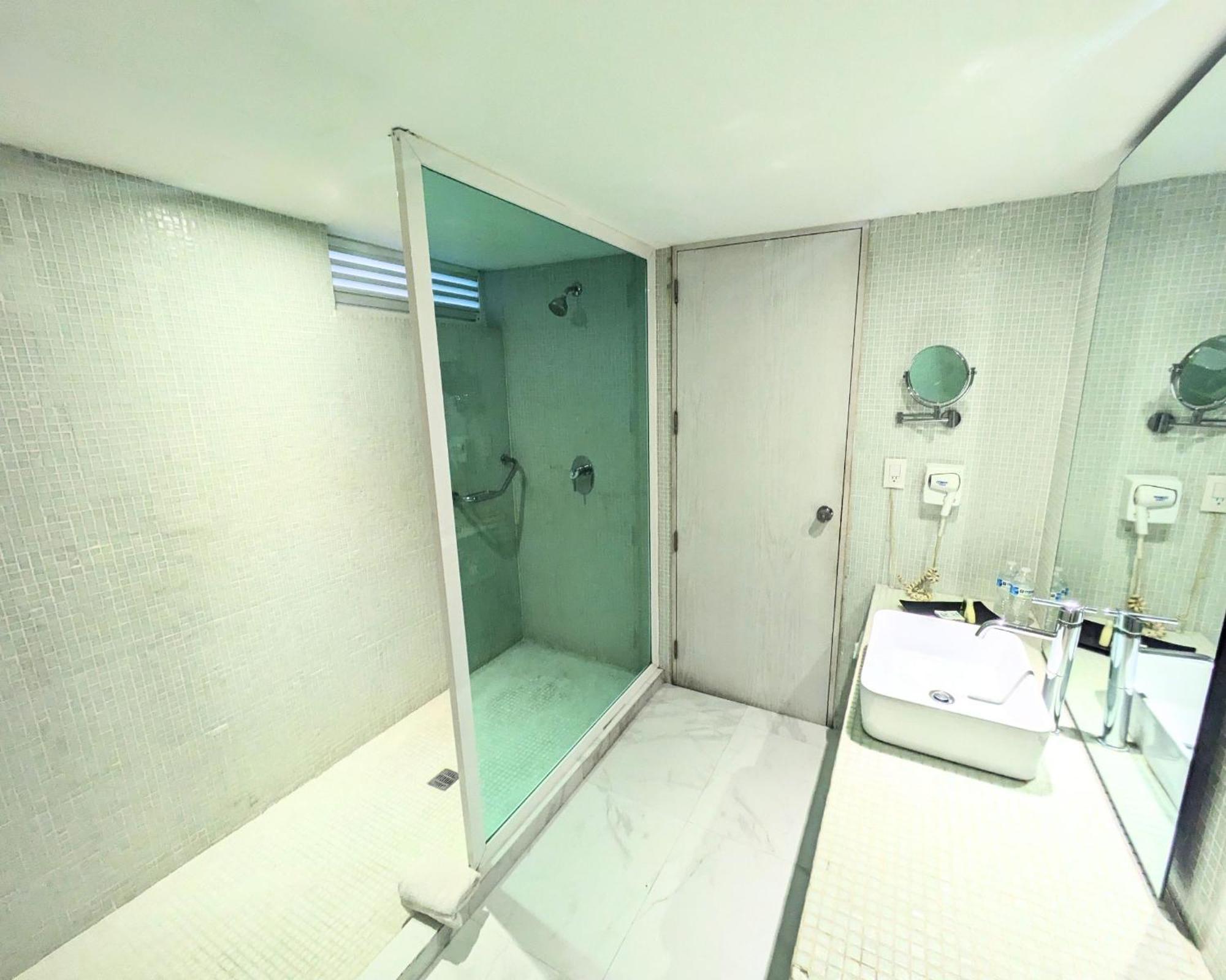 We Hotel Acapulco Luaran gambar