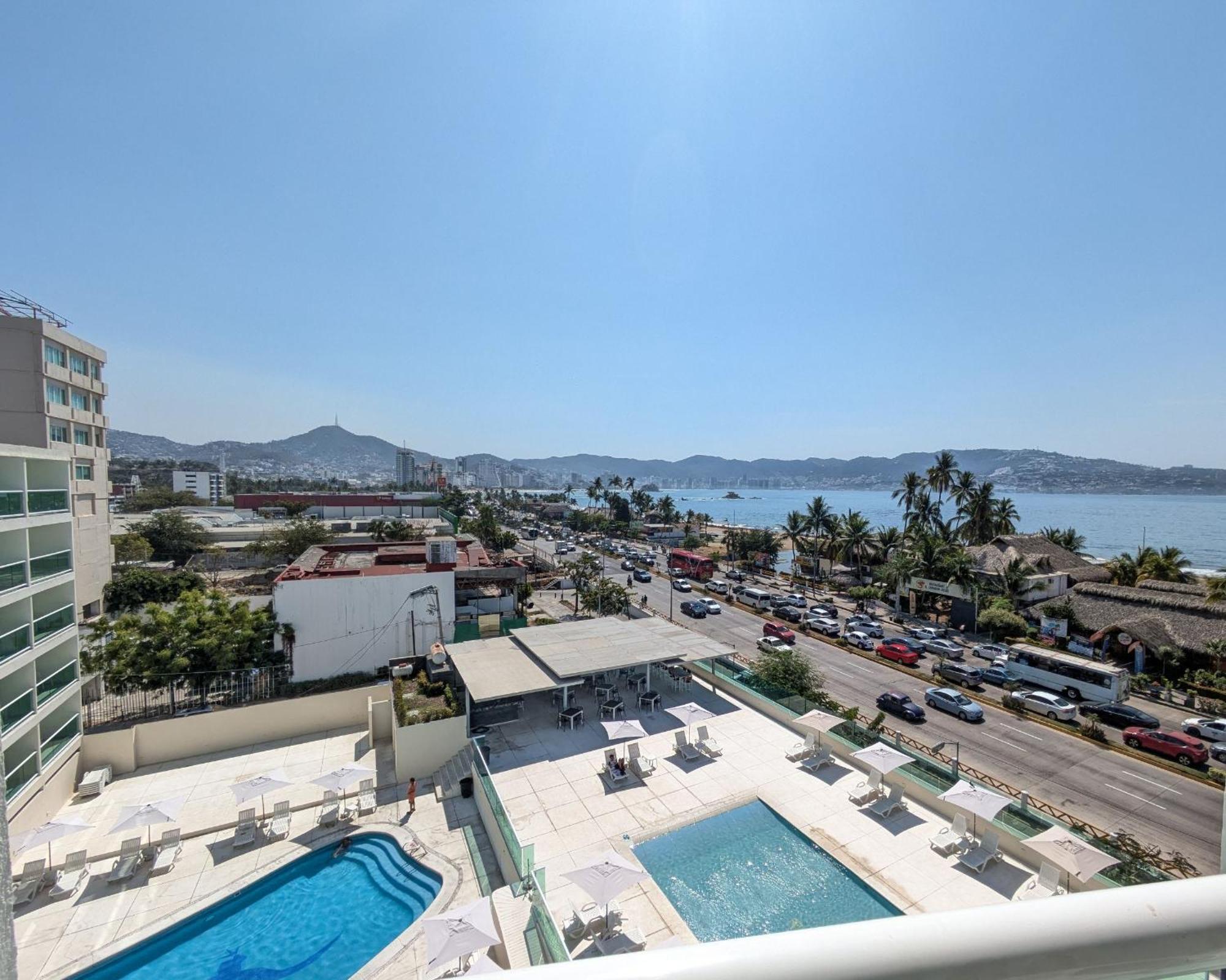 We Hotel Acapulco Luaran gambar
